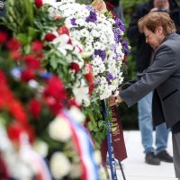 Zagreb: Restart koalicija položila vijence povodom obilježavanja dana antifašističke borbe