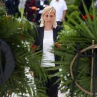 Orsat Miljenić na Mirogoju položio vijence povodom obilježavanja dana antifašističke borbe