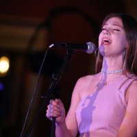 Drugog dana 60. Međunarodnog dječjeg festivala u Šibeniku koncert je održala Mia Negovetić