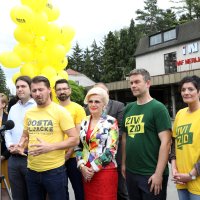 Živi zid u Sisku predstavio kandidate za predstojeće parlamentarne izbore