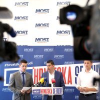 Božo Petrov, Nikola Grmoja i Vladimir Troskot