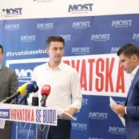 Božo Petrov, Nikola Grmoja i Vladimir Troskot