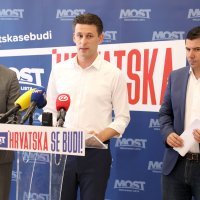 Božo Petrov, Nikola Grmoja i Vladimir Troskot