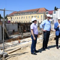 Bjelovar: Davor Bernardić prošetao gradom i obišao gradilište nove bolnice