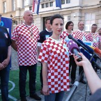 Dalija Orešković, Stranka s imenom i prezimenom