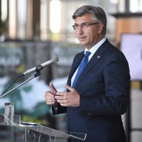 Andrej Plenković sa stranim diplomatima