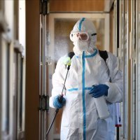 Dezinfekcija vlaka nakon dolaska čeških turista iz Praga