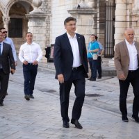 Andrej Plenković popio kavu u Dubrovniku