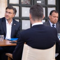 Andrej Plenković popio kavu u Dubrovniku