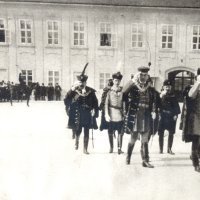 Ban Pavao Rauch i svita idu prema Saboru, Ivan Rechnitzer, 1908.