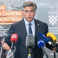 Skup dionika u procesu obnove zgrada oštećenih u potresu održan na Građevinskom fakultetu