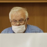 Gužva na otvorenju birališta u Mostaru za Parlamentarne izbore u Republici Hrvatskoj