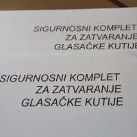 Otvorena su birališta u RH