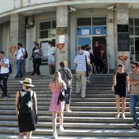 Zagreb: Velika gužva za glasanje u Križanićevoj ulici