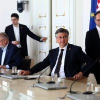 Plenković održao sastanak s članovima Kriznog stožera