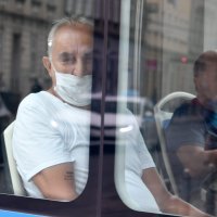 Putnici nose maske u javnom prijevozu u Zagrebu