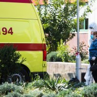 Evakuacija štićenika Doma za starije i nemoćne u Splitu sredinom travnja 2020.