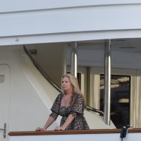 Rod Stewart s obitelji stigao u Trogir