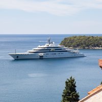 Megajahta Romana Abramoviča