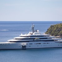 Megajahta Romana Abramoviča