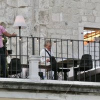 Rod Stewart s obitelji i prijateljima prošetao Splitom