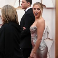 Scarlett Johansson i Colin Jost