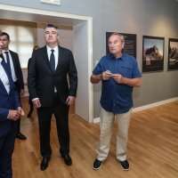 Zagreb: Zoran Milanović obišao je izložbu Miljenka Domijana
