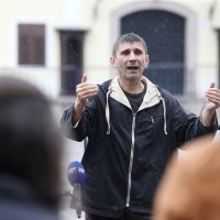 Intervencija konceptualnog umjetnika Siniše Labrovića pod nazivom 'Milimetar'