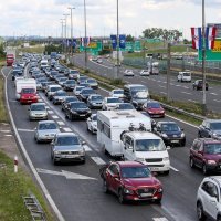 Gužve na naplatnoj postaji Lučko