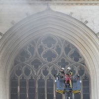 Požar katedrale u Nantesu