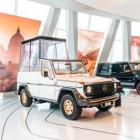 Mercedes-Benz 230 G 'Popemobile' na izložbi SCV7