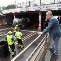 Milan Bandić obišao sanaciju Miramarske ulice nakon jučerašnje poplave
