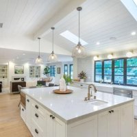 Miley Cyrus iskeširala 29 milijuna kuna za kuću u Los Angelesu