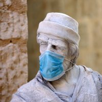 Šibenčani kipu Jurja Dalmatinca stavili zaštitnu masku