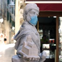 Šibenčani kipu Jurja Dalmatinca stavili zaštitnu masku