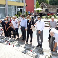 Komemoracija u spomen na žrtve pokolja u crkvi Rođenja presvete Bogorodice u Glini