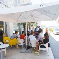 Poznati se okupljaju povodom koncerta posvećenog Oliveru Dragojeviću