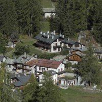 selo Panpincieux, podno istoimenog ledenjaka, na Mont Blancu