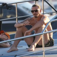 Zlatan Ibrahimović s obitelji uživa na jahti