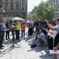 Konferencija za medije Milorada Pupovca