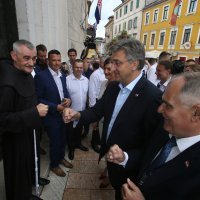 Premijer je sa suradnicima obišao Svetište Čudotvorne Gospe Sinjske