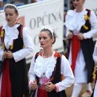 Dolazak uzvanika na trkalište 305. Sinjske alke