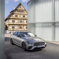 Mercedes-Benz E 300 e 4MATIC Limuzina