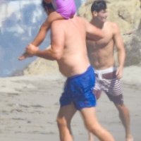 Leonardo DiCaprio s obitelji na plaži