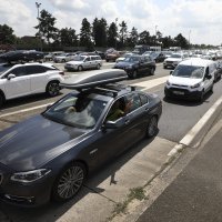 Velika gužva na naplatnim kućicama u Lučkom