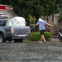 Nevrijeme praćeno jakom kišom pogodilo dubrovačko područje