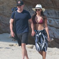 Luciana Barroso i Matt Damon na plaži