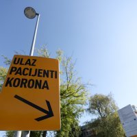 Velika kolona vozila za testiranje na koronavirus u Zagrebu
