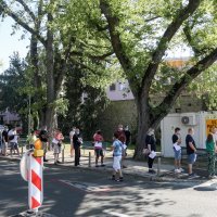 Velika kolona vozila za testiranje na koronavirus u Zagrebu