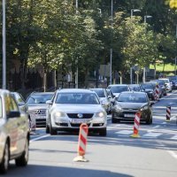 Velika kolona vozila za testiranje na koronavirus u Zagrebu